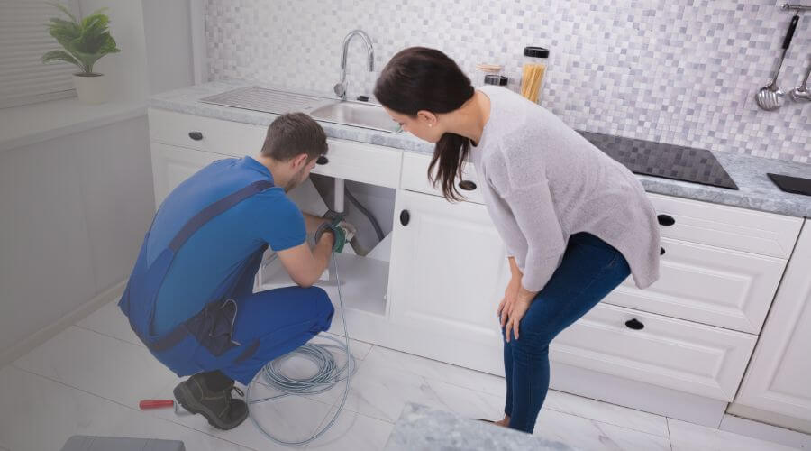 Local expert plumbing services in De Witt, IA